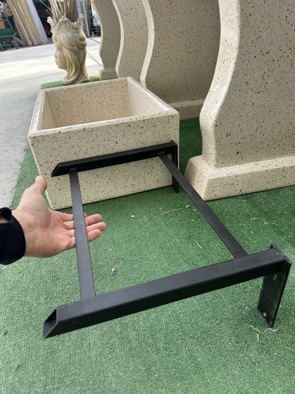 Pilozza Lavabo da esterno salva spazio con staffa al muro - immagine 3