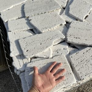 Travertino Bianco retro segato da 1cm Trani