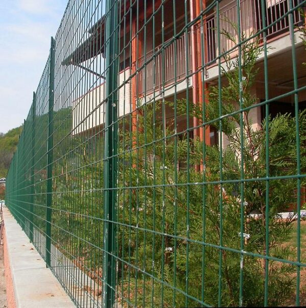 Recinzione in ferro zincato nudo o plastificato verde - immagine 2