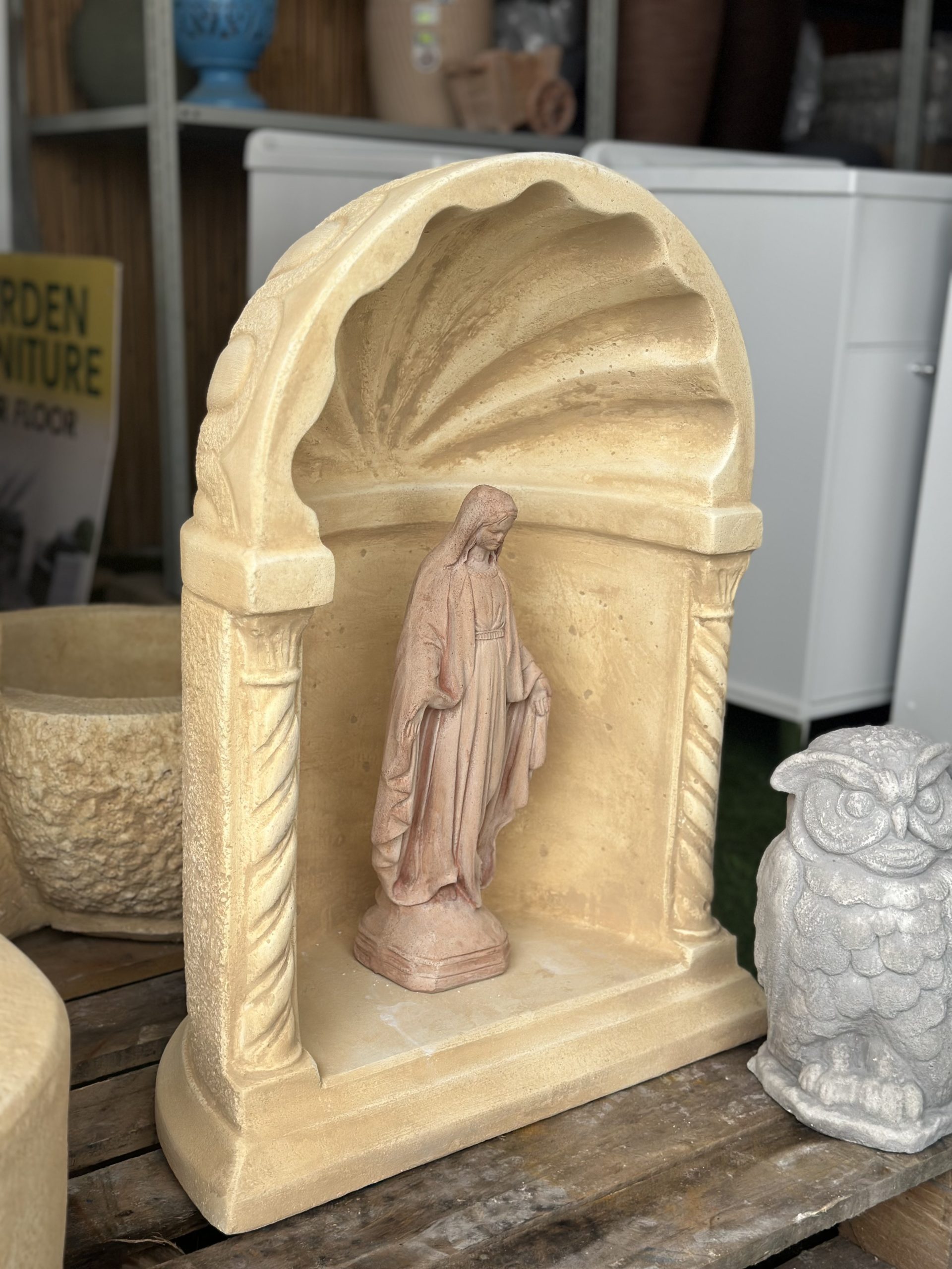 Nicchia per Madonnina o Santi in calcestruzzo H64