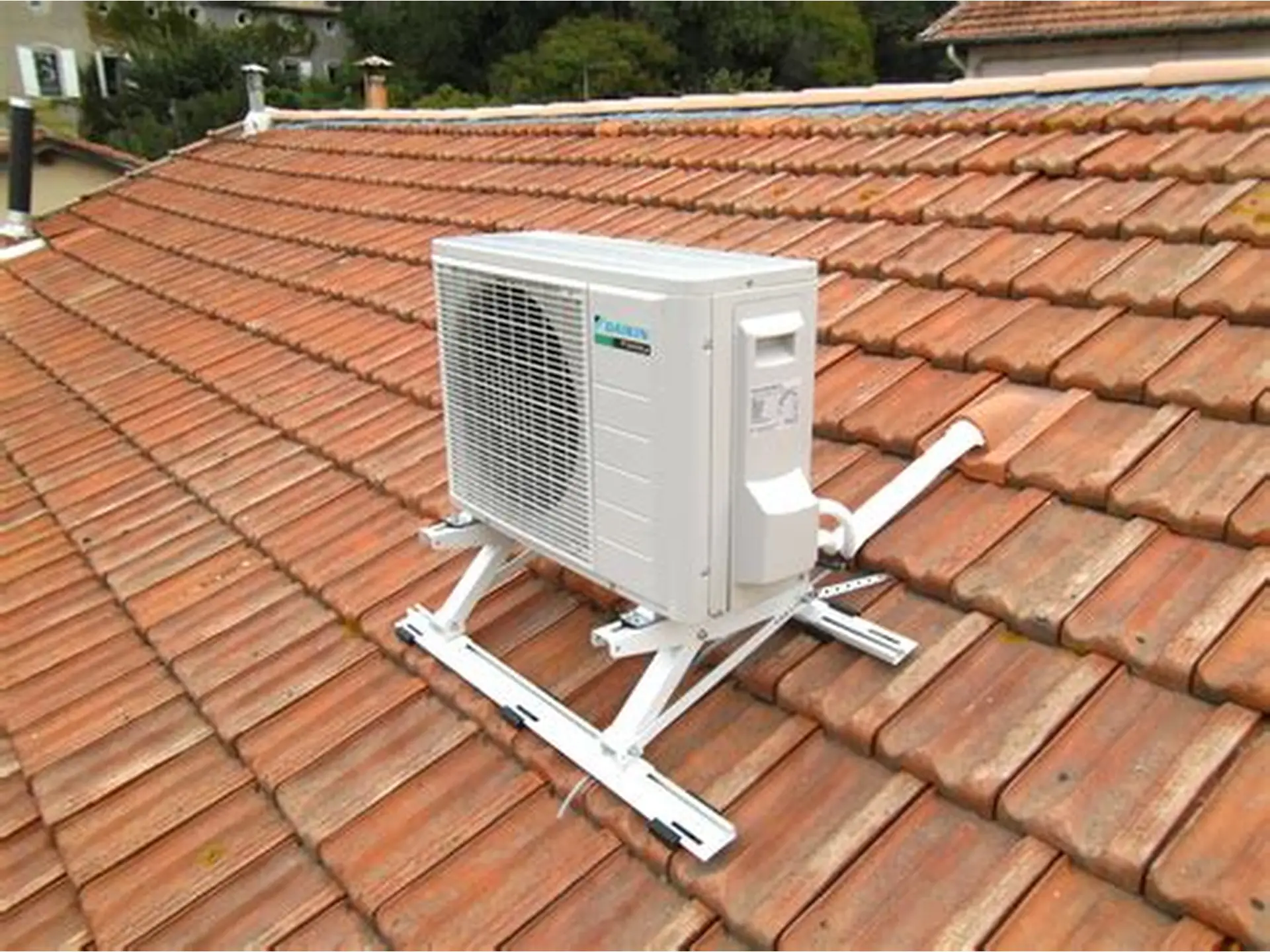 Staffa regolabile climatizzatore per tetti inclinati kg 140 Vecamco - immagine 3