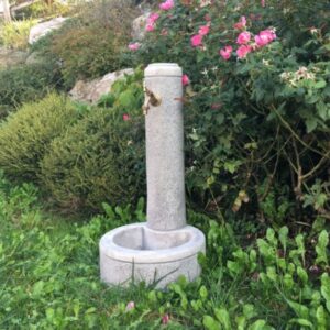 Fontana da giardino in cemento anticata Torino